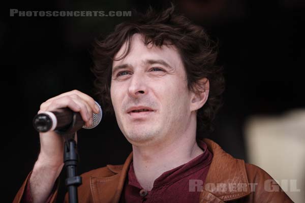 LOIC LANTOINE - 2006-04-02 - PARIS - Place de la Republique - 